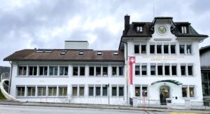 Façade rénovée, bâtiment historique
